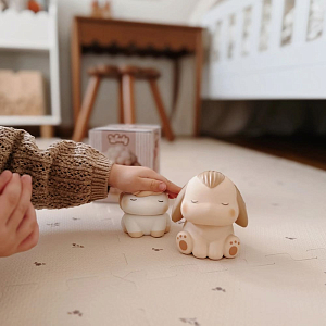 Игрушка сквиш антистресс Mrs. Ertha "Кролик BunBun", бежевая